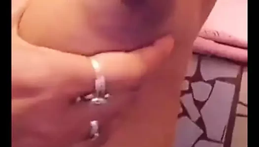 Sony ke chut veya göğüsler Sony Randi