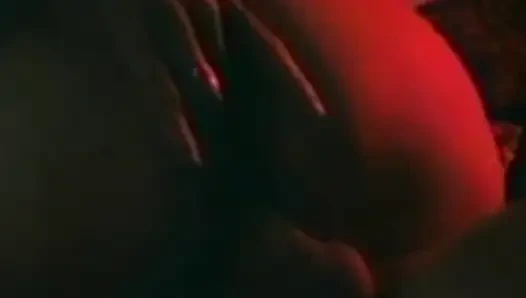 Yanan sarışın ateş tutkusu