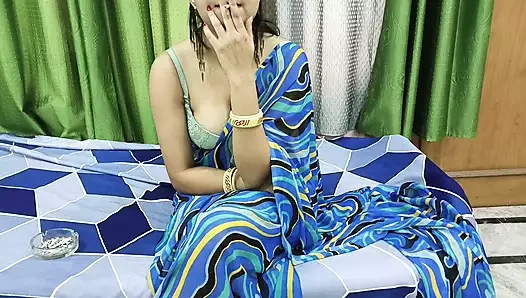 Hintli üvey kız kardeş üvey erkek kardeşini sikiyor ve hediye düzenlenmesine yardım etti