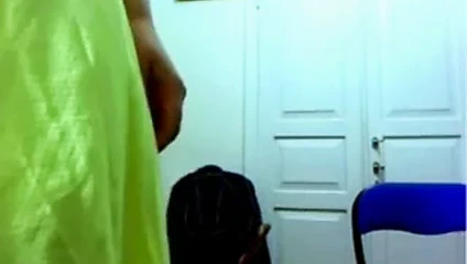 Ateşli kıllı amcık ve gür göt kamerası