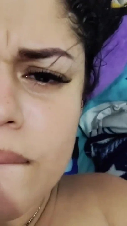 "Kocamı sert yandan misyoner sikilmeden ve prezervatifsiz döllenmeden önce büyük zenci yarağını gırtlağına kadar aldattığımdan" önemli an