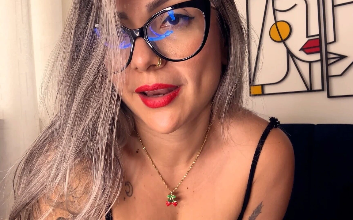 Kolombiyalı kadın orgazm olana kadar görüntülü görüşmeyle partnerini baştan çıkarıyor