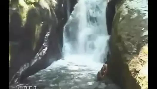 Şelale n taşaklar 8