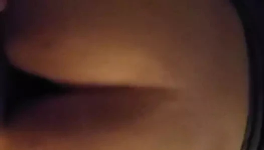 karısı eğildi onu üzerinde ve fucked onu phat kıçını