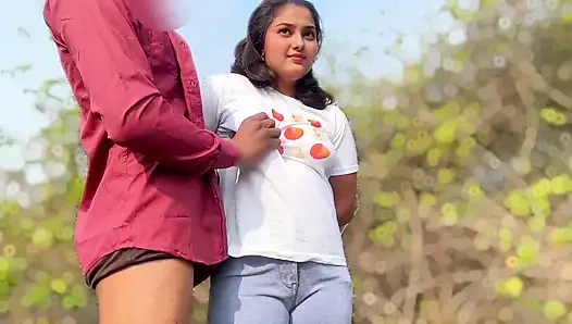 Hintli köylü azgın kız erkek arkadaşı tarafından sikiliyor, ilk kez goegeous yeni bakire kızı sikiyor (Hintçe ses kaydı)