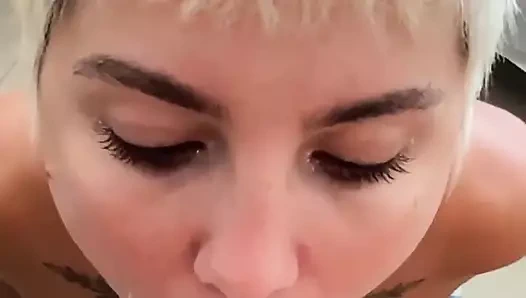 Küçük betsy oral dölleme derlemem 3 - ağza boşalma, döl yutma ve yeme