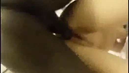 Seksi karısı genç oğlanla kocayı aldatıyor