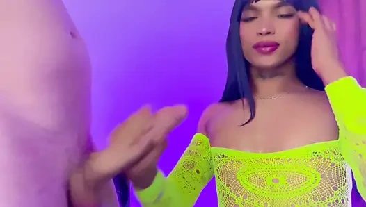 Büyük oral seks derin, ağzımda bolca süt ve