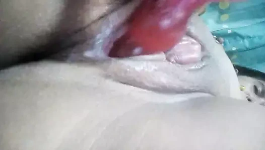 De nuevo ella.....deliciosa