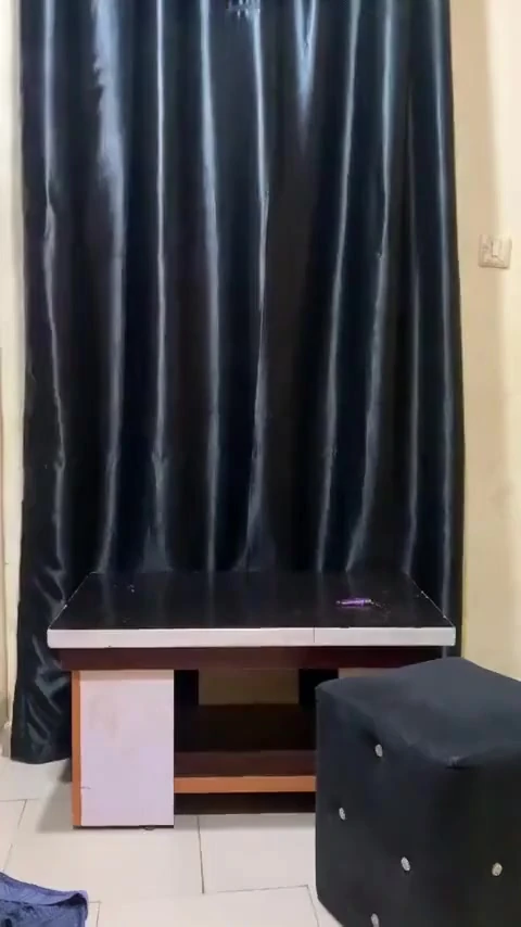 Yeni taşınan yeni sokak adamıma geçiyorum