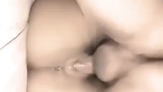 Üvey babam içime boşalana kadar beni sikiyor
