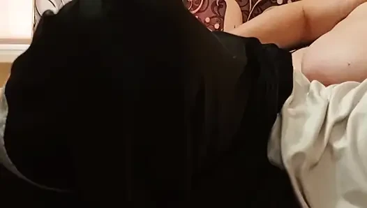 Üvey anne uzun süre yarak emmeyi ve çok döl yutmeyi seviyor