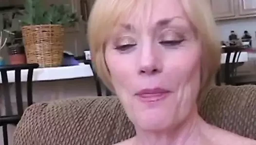 nine seviyor the act arasında oral seks