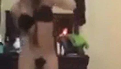 YOXIPUTA EN HOTEL BAILANDO