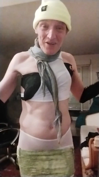 Bu yaramaz kızı çılgına çeviriyor: talep gören küçük sürtük...!! ... (Bölüm 1).