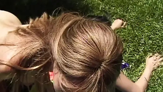 Interracial Sorority Bash: Heiße Poolparty mit asiatischer