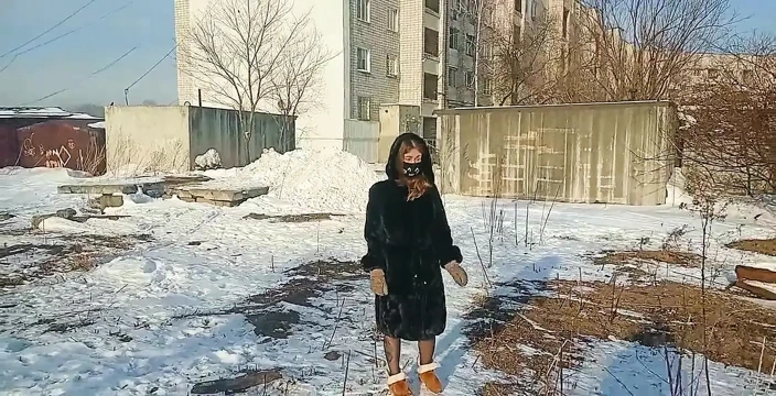 Kış geldi! Bu da demektir ki kürk mantoyla yürüme zamanı geldi!