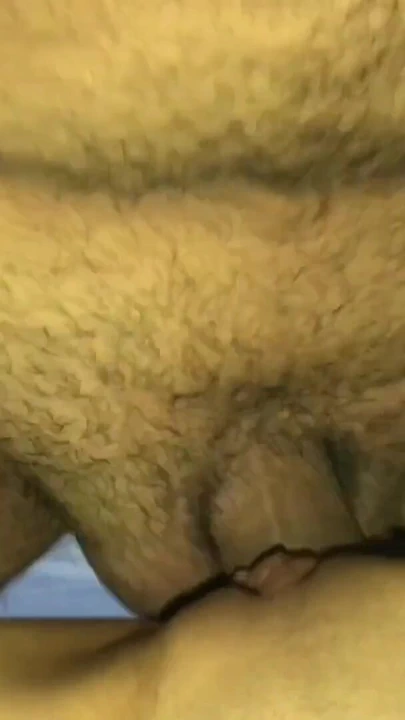 "Arjantinli bir fahişenin amını yalama ve yeme, bana lezzetli bir sakso çekiyor ve dolduruyor" dan büyüleyici an