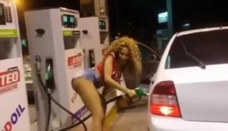 Anastasia giousef bizi dolduruyor!