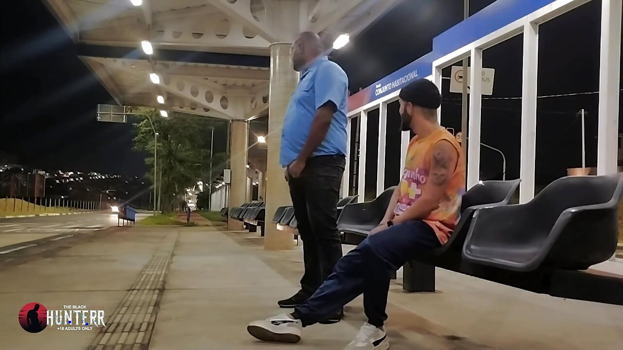Otobüs durağında seyir Sürücü ve yolcu Video 1