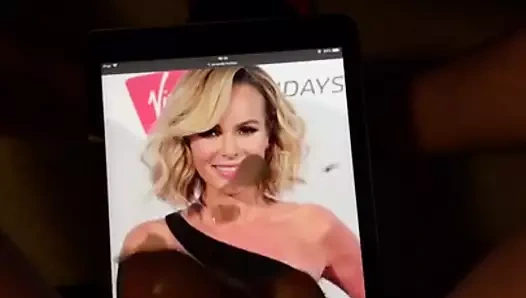 Amanda Holden - boşalma anısına #1