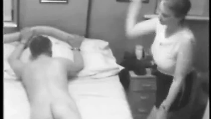 Penny sneddon veren ona kocası bir kırbaçlama