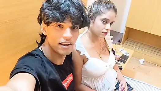 Hintli desi üniversiteli kız ve erkek arkadaş hitel videi Hintçe sert seks yapıyor