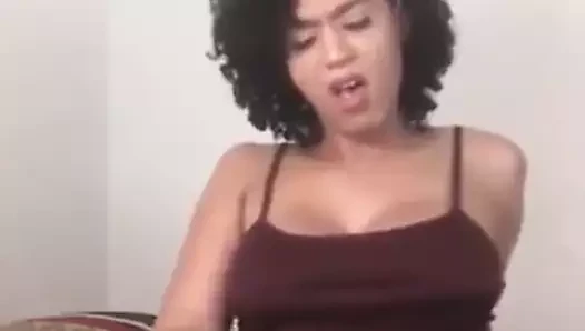 Abanoz asılı transeksüel boşalma!
