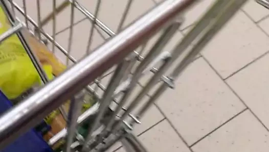 Sert topuklu olgun bayan