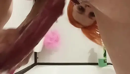 Duşta Anal İçin Dildo