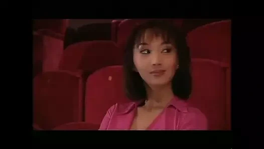 Bin hikayesi olan bir tiyatro