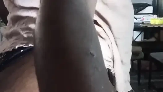 Hot mommy back in the hornyness