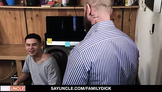 Sıkı oğlan baştan sıcak ayı üvey