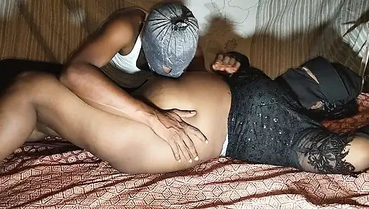 (Bölüm 1)Devar vabi seks zamanı. Gerçek köy romantik ve sert sikişiyor