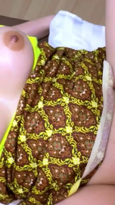 Taylandlı MILF daracık amına yum topu kadar derin kreampie alıyor | Bölüm 1