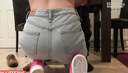 Star del ray Joshua Maine'in altında kaybediyor