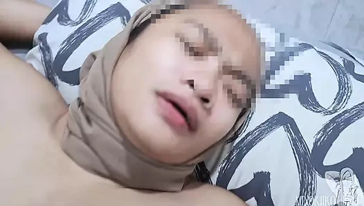 Tesettürlü kız kardeşimle sıkı amcık aldatıyor - minokiiko