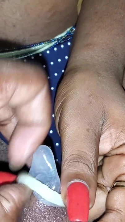 "Duba'da rastgele bir adamla tanışıyorum ve amımı çok sikti"