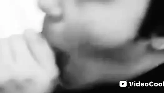 Dölü em (yüz sikişi ve oral dölleme)