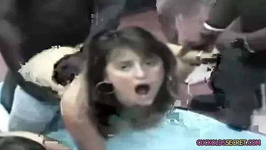 Aldatılanların sırları - büyük zenci yarağı karımı sikiyor