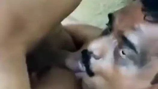 desi amca emme horoz