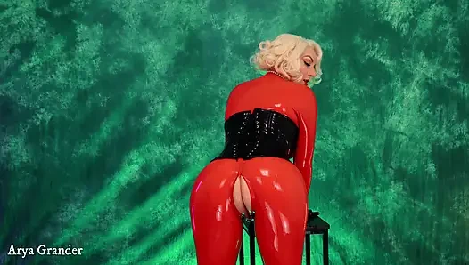 Meme uçları anal 31 talimatı lateks striptiz yapıyor