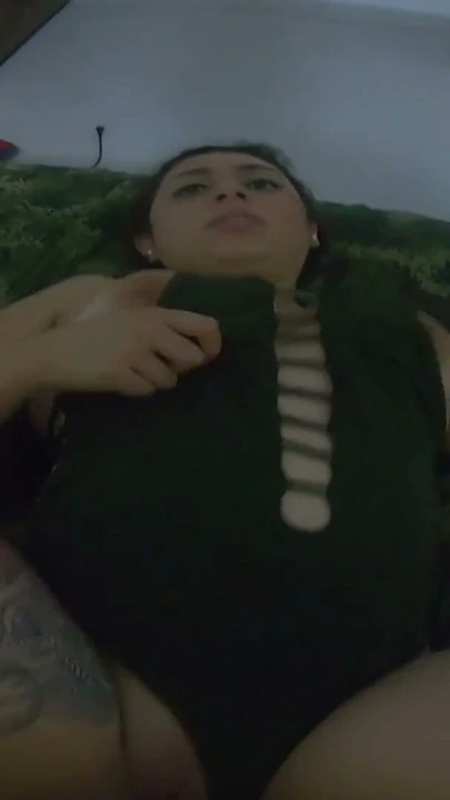 Venezuelalı komşuma Medellin Kolombiya'da konaklama bedelini böyle ödedim | Clip 1