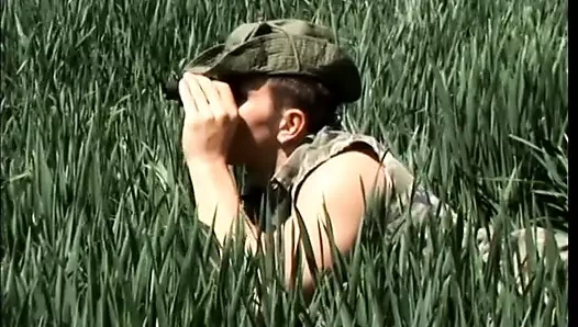 sevimli sarışın berbat alır fucked dışında alır jizz üzerinde onu göğüsleri