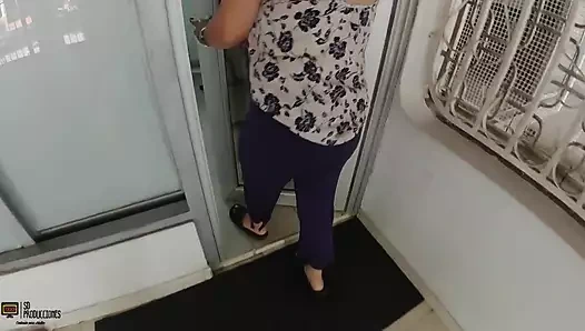 Sonunda onu sikene kadar patronumla azıyorum - dölleme - İspanyol pornosu