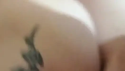 A szőke seggbe kapta