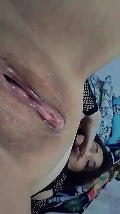 Look daddy, all the delicious things I have for you, look how my shaved pussy is getting