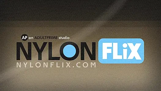 Reyna dela cruz nylonflix'te külotlu çorapla yarağımın her yerine salya akıtıyor