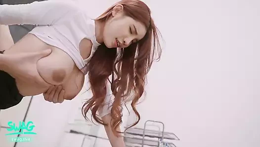 Azgın bayan patron her damlayı yutuyor