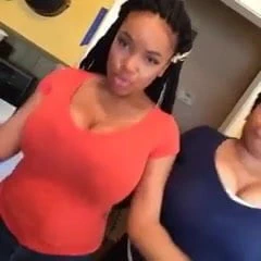 QueenNefertitty Big titty twerk